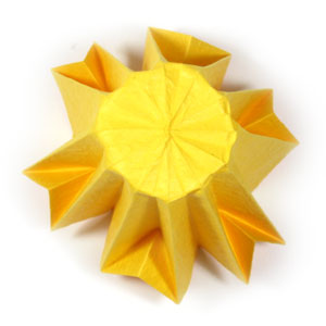 24th picture of origami daffodil flower