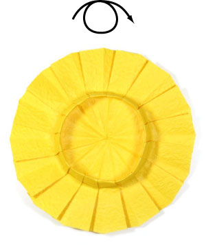 11th picture of origami sunflower