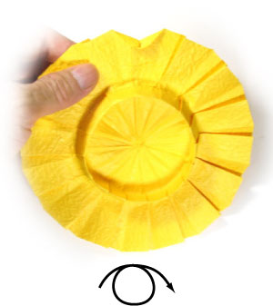 16th picture of origami sunflower