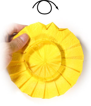 19th picture of origami sunflower