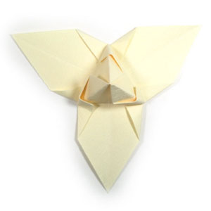 28th picture of origami trillium flower